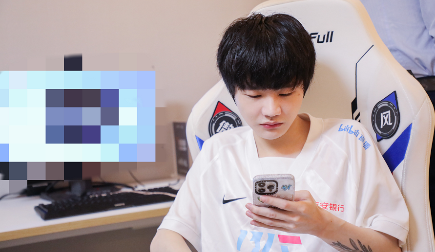  Doinb回归赛场，回归赛场首场状态亮眼，拜仁观众沸腾！